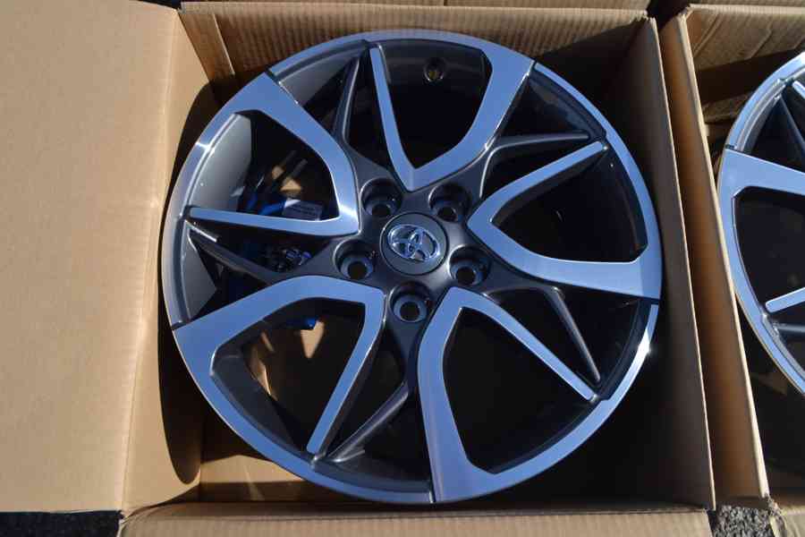 Nové ORIGINÁLNÍ alu disky Toyota 7x17 ET39 5x114,3 - foto 3