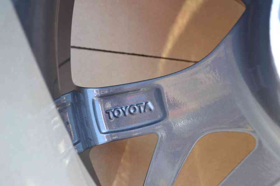 Nové ORIGINÁLNÍ alu disky Toyota 7x17 ET39 5x114,3 - foto 7