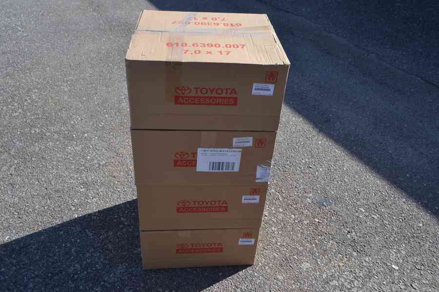 Nové ORIGINÁLNÍ alu disky Toyota 7x17 ET39 5x114,3 - foto 15