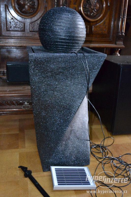 DURAMAXX Schönbrunn, 20 l/h, solární fontána - foto 2