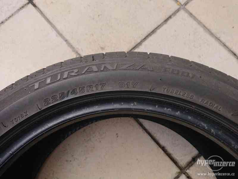 Prodám pneu Bridgestone turanza t001 225/45 R17 - foto 1