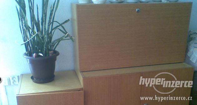 Nábytek Universal - foto 1