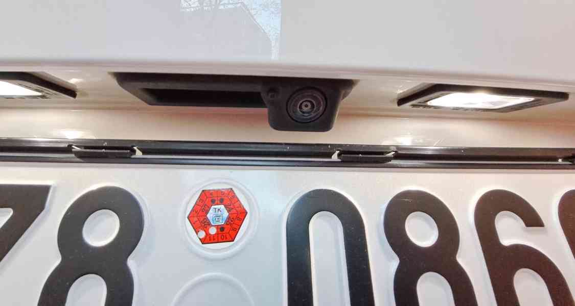 Škoda Octavia kombi 4, 10/2020, kamera, keyless, navigace - foto 19