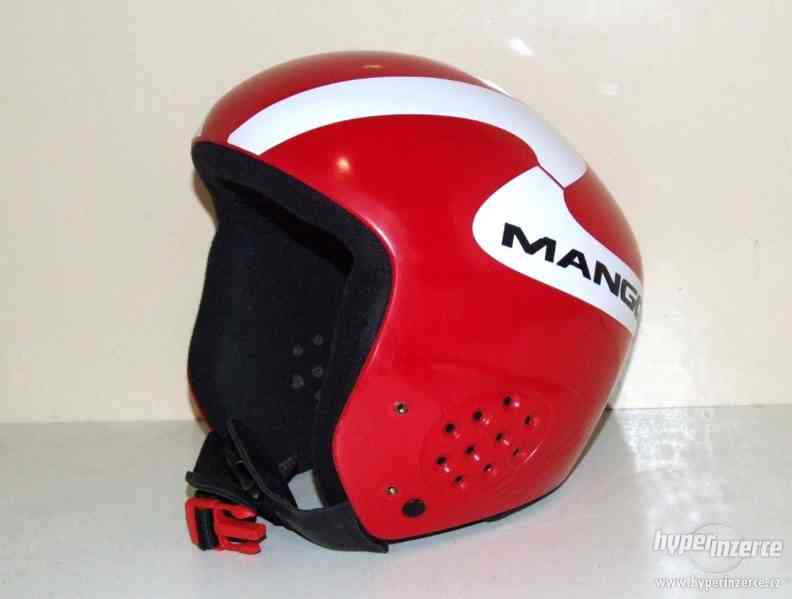 Lyžařská helma / přilba na Snowboard Mango vel M 55-56cm - foto 1