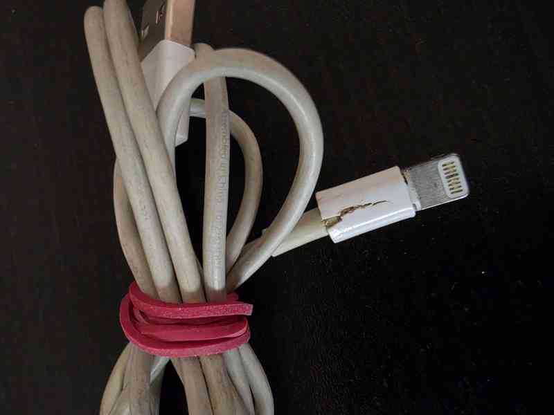 3 ks Apple USB nabíjecí a datový kabel s lightning 1m - foto 3