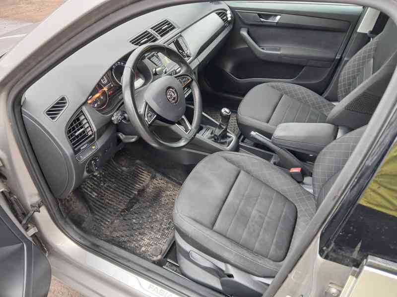 ŠKODA Fabia Combi Style 1,0 TSI 81 kW - foto 11