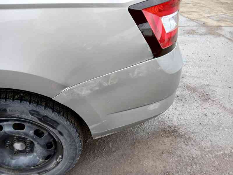 ŠKODA Fabia Combi Style 1,0 TSI 81 kW - foto 9