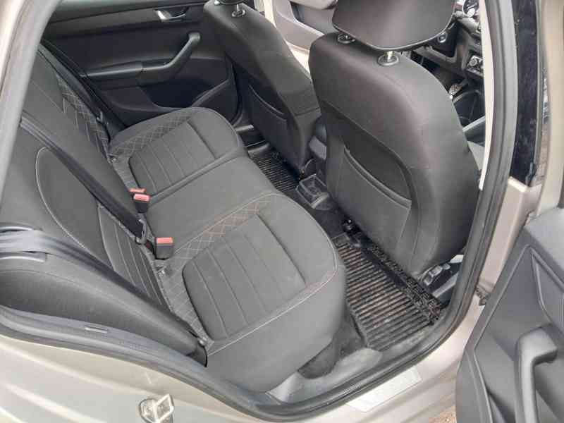 ŠKODA Fabia Combi Style 1,0 TSI 81 kW - foto 15