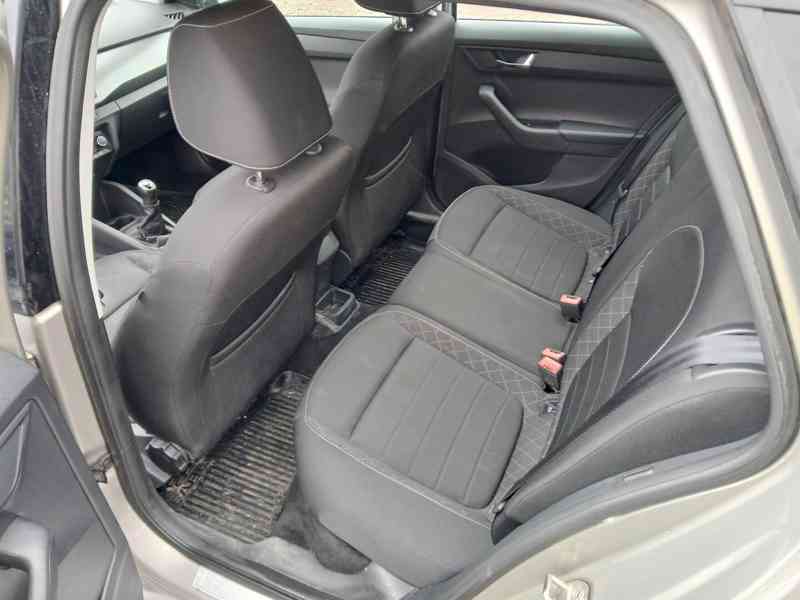 ŠKODA Fabia Combi Style 1,0 TSI 81 kW - foto 12