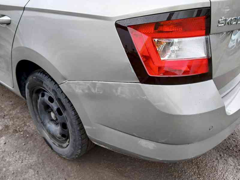 ŠKODA Fabia Combi Style 1,0 TSI 81 kW - foto 10