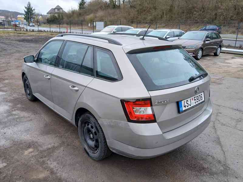 ŠKODA Fabia Combi Style 1,0 TSI 81 kW - foto 3