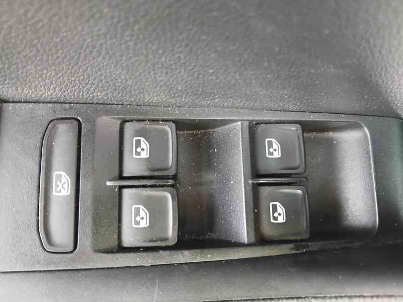 ŠKODA Fabia Combi Style 1,0 TSI 81 kW - foto 17