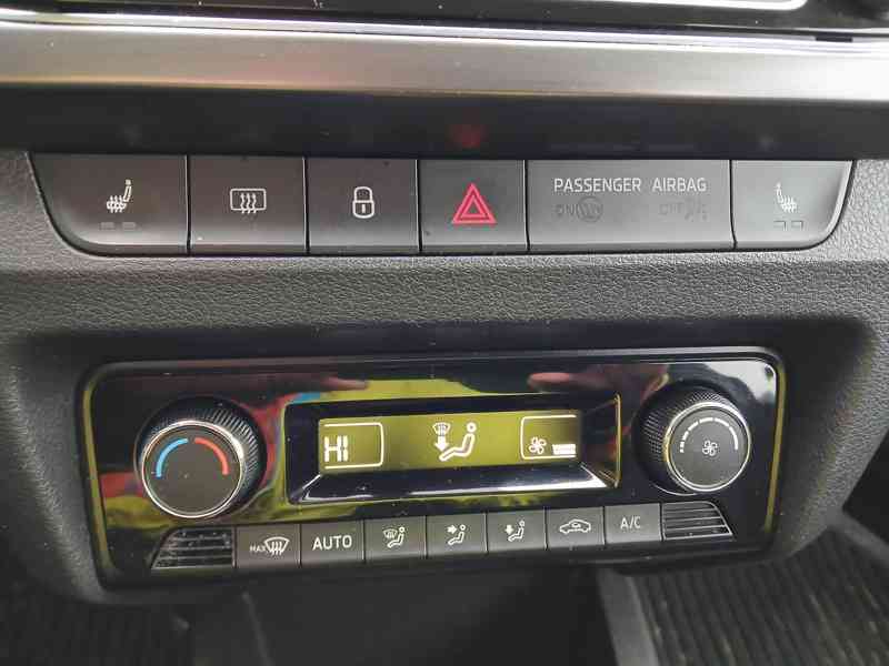 ŠKODA Fabia Combi Style 1,0 TSI 81 kW - foto 27