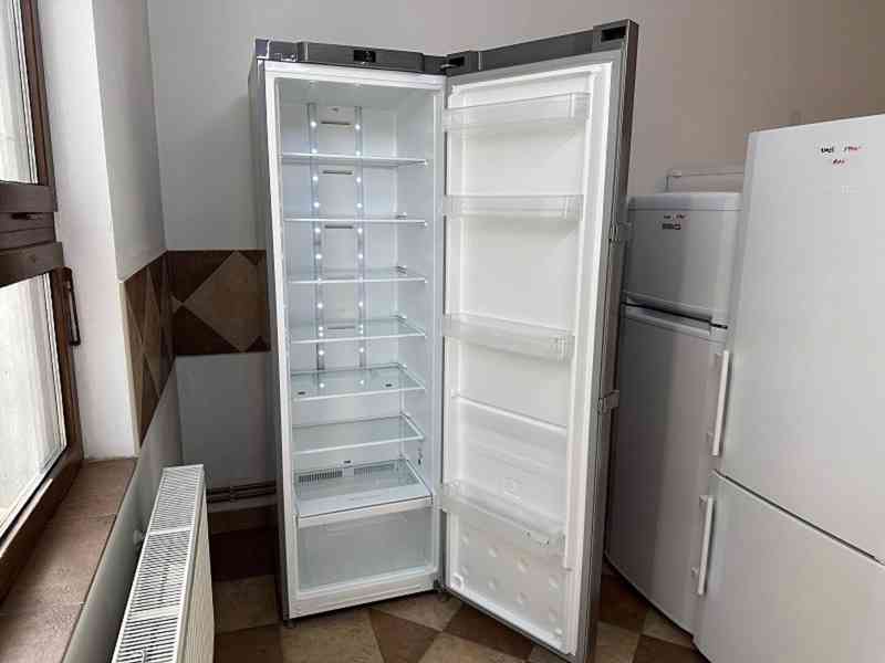  831 Chladnice bez mrazáčku ARISTON HOTPOINT nerez A++  - foto 2