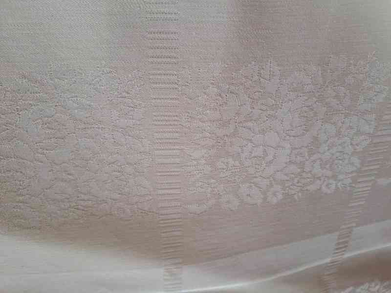 Ubrus 166 x 134 cm - foto 2