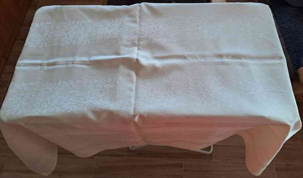 Ubrus 166 x 134 cm - foto 7