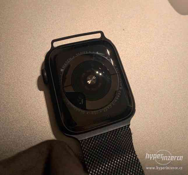 Apple Watch Nike Series 5 44mm Vesmírně šedý hliník - záruka - foto 5