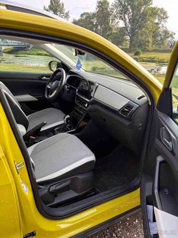 Volkswagen T-Cross 1,0   TSI 85 kW 7DSG, 12/2024 - foto 6