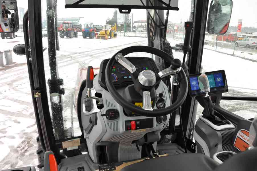 Prodám nový traktor HANWO HWB 704C. Traktor 75 koni 56kW. - foto 11