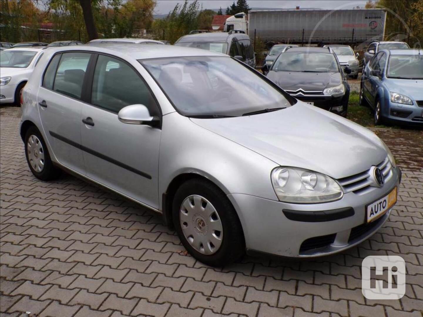 Volkswagen Golf 1,6 FSI TAŽ.ZAŘ.,TREND - foto 1