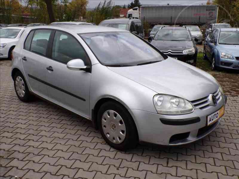 Volkswagen Golf 1,6 FSI TAŽ.ZAŘ.,TREND - foto 1
