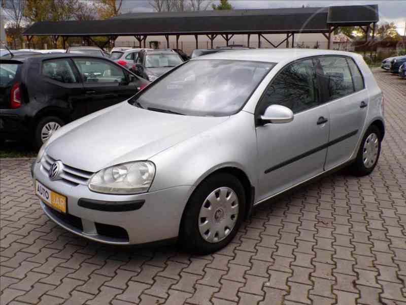 Volkswagen Golf 1,6 FSI TAŽ.ZAŘ.,TREND - foto 2