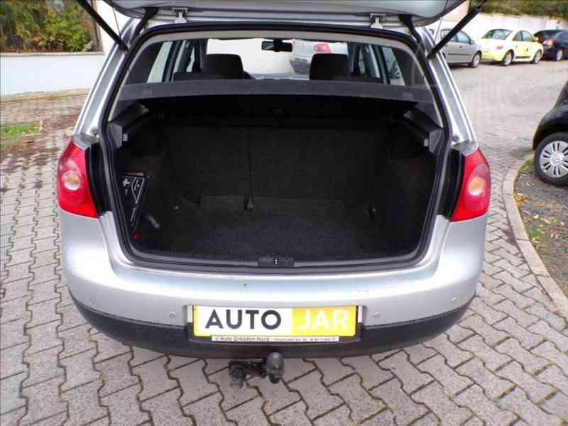 Volkswagen Golf 1,6 FSI TAŽ.ZAŘ.,TREND - foto 10