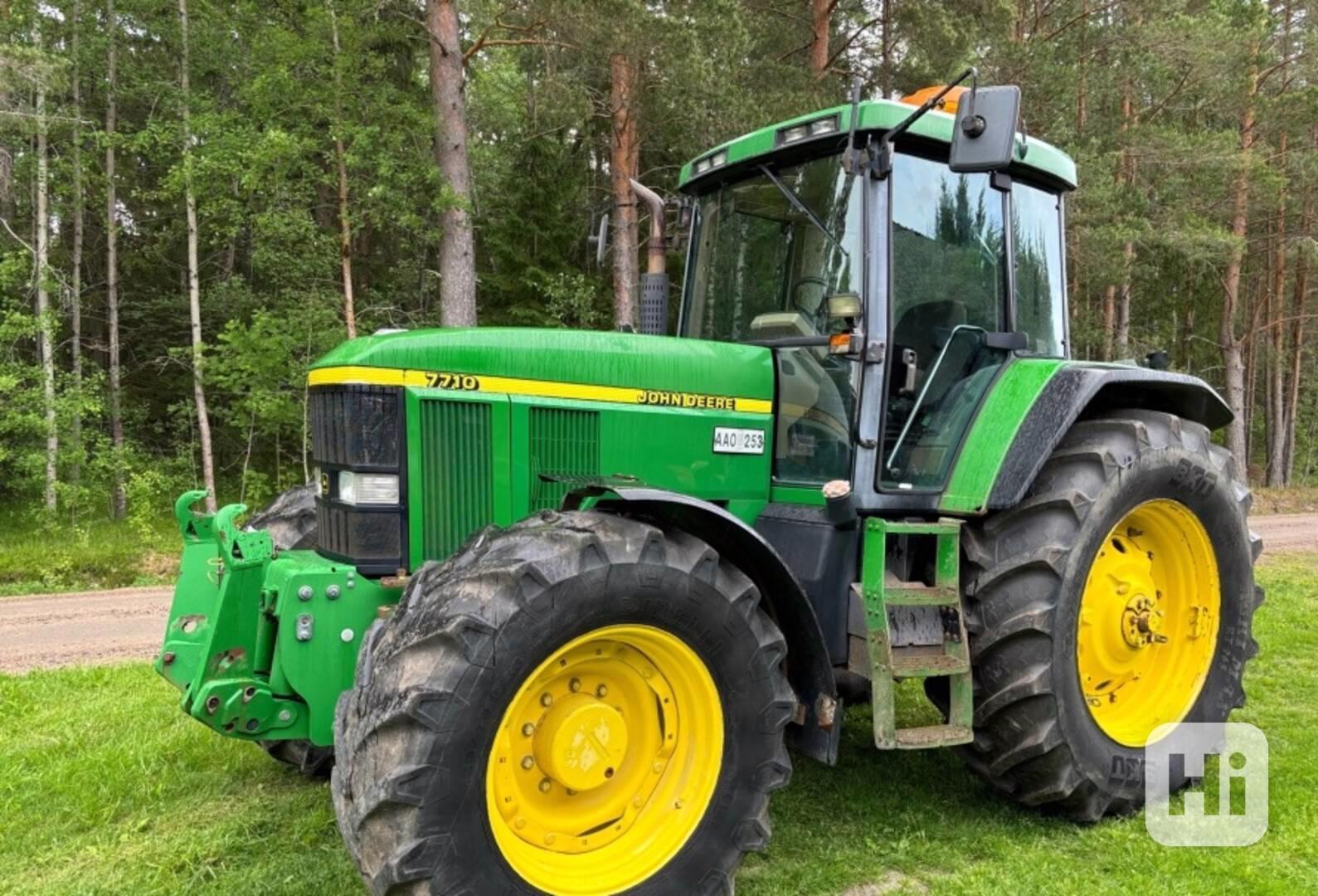 John Deere 7710 - foto 1