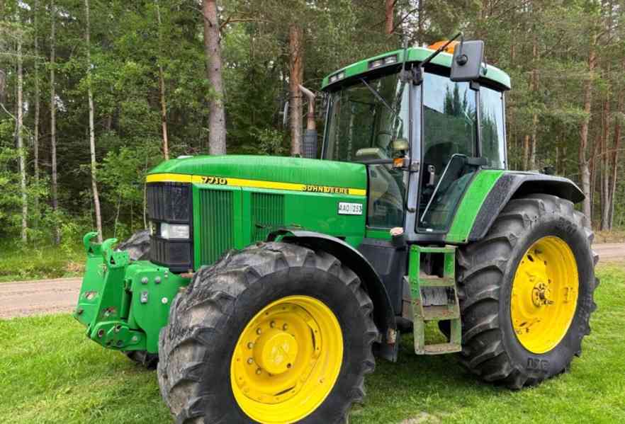 John Deere 7710 - foto 1