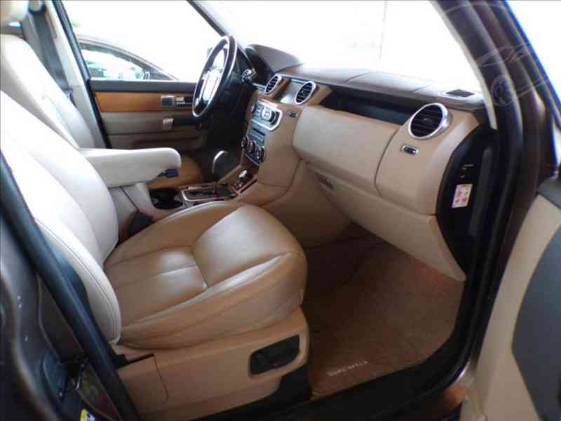 Land Rover Discovery 3,0 TDV6 HSE TAŽNÉ ZAŘÍZENÍ - foto 15
