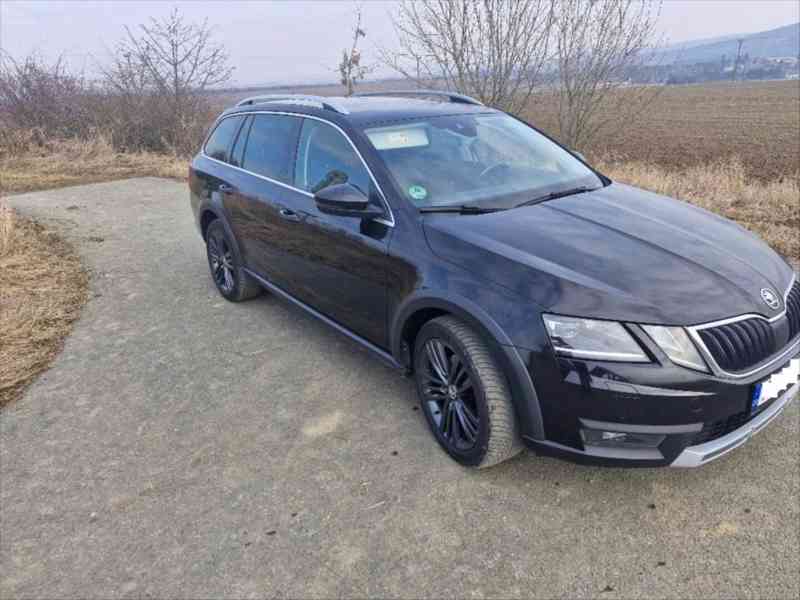 Škoda Octavia 2,0 Scout - foto 2