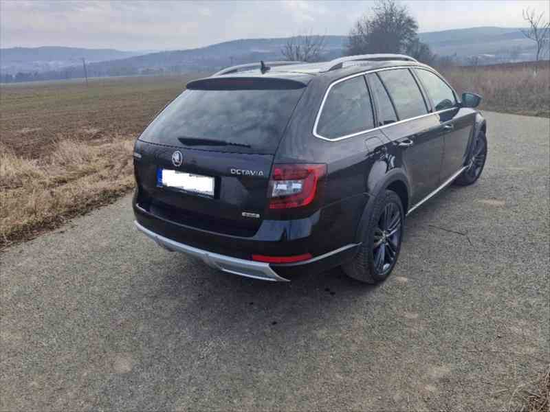 Škoda Octavia 2,0 Scout - foto 4