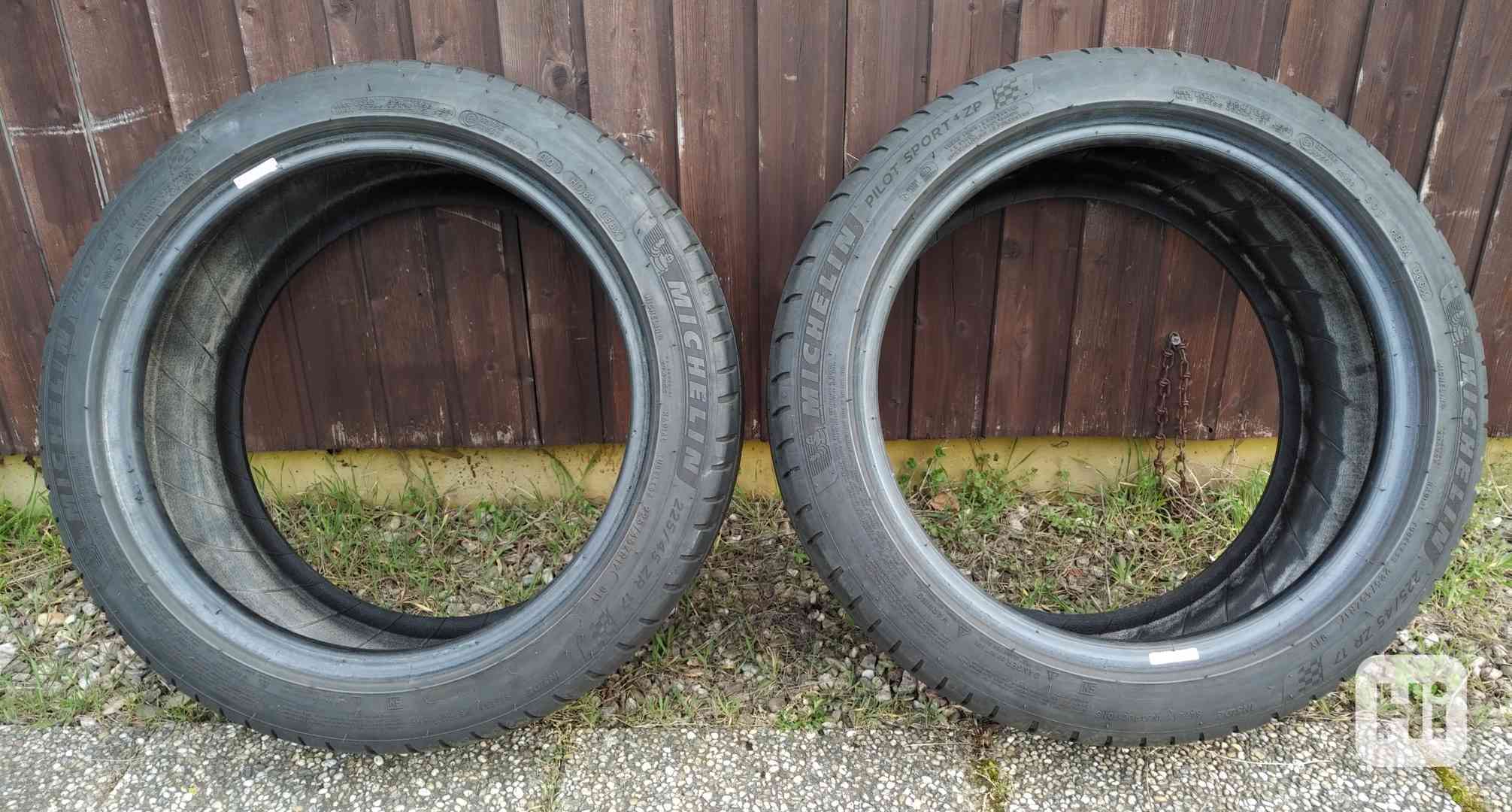 Letní pneu Michelin Pilot Sport 4 ZP 225/45/17 - nabídka - foto 1