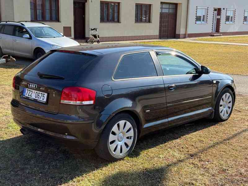 Audi A3 2,0   tfsi 147kW s-line 4x4 - foto 7