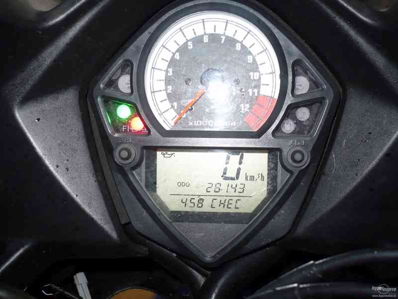 Suzuki SV 650S - r.v. 2003 - cena 50000,- - foto 7