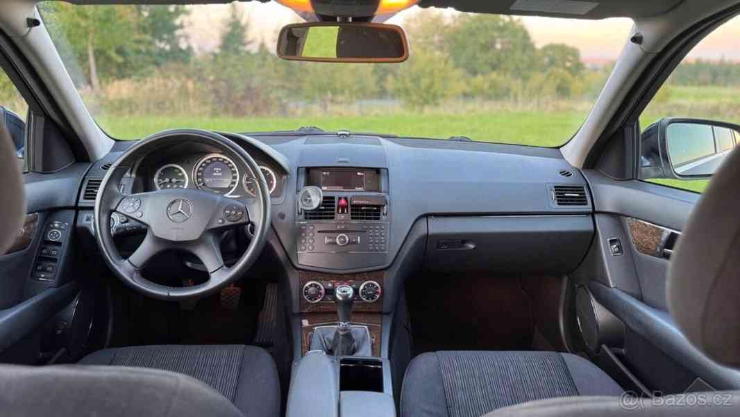 Mercedes-Benz Třídy C 2,2   220 CDI W204 - foto 13