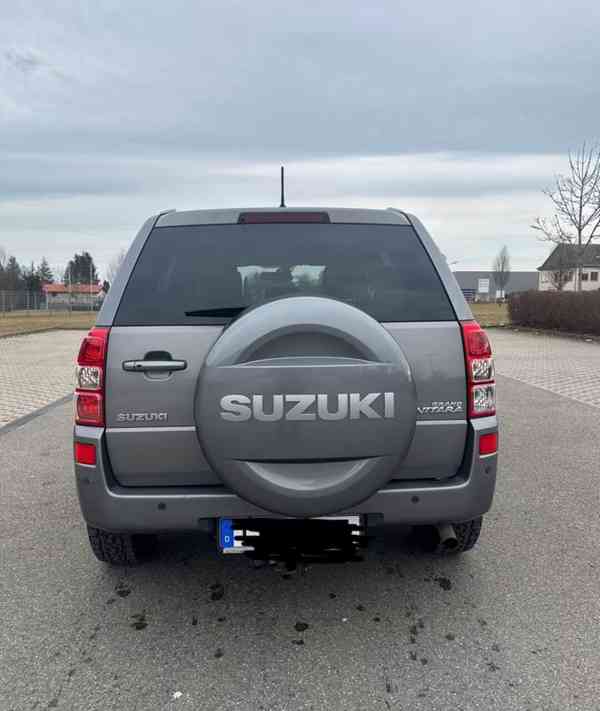 Suzuki Grand Vitara 2,0i benzín 103kw - foto 5