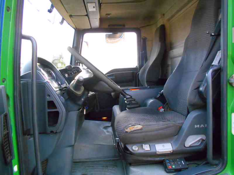 MAN TGL 12.210 4x2 - foto 14