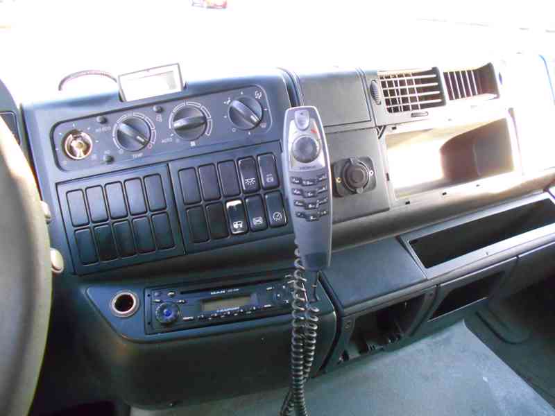 MAN TGL 12.210 4x2 - foto 16