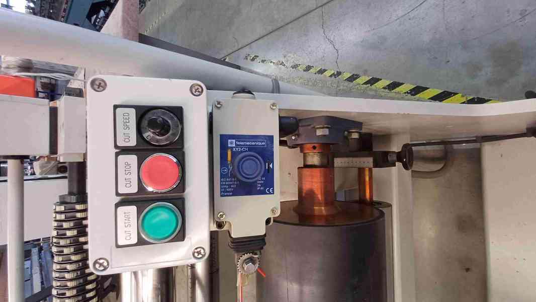 Použitá řezačka fólií BARBERÁN TF-1300, r. v. 2001 - foto 4