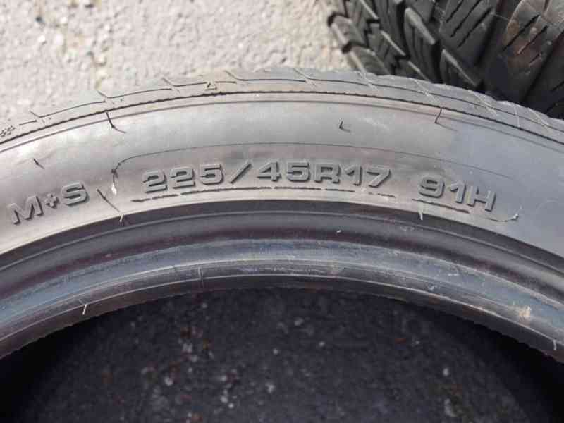 Sada zimních pneumatik 225/45 R17 - foto 9