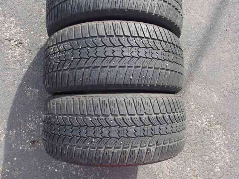 Sada zimních pneumatik 225/45 R17 - foto 12