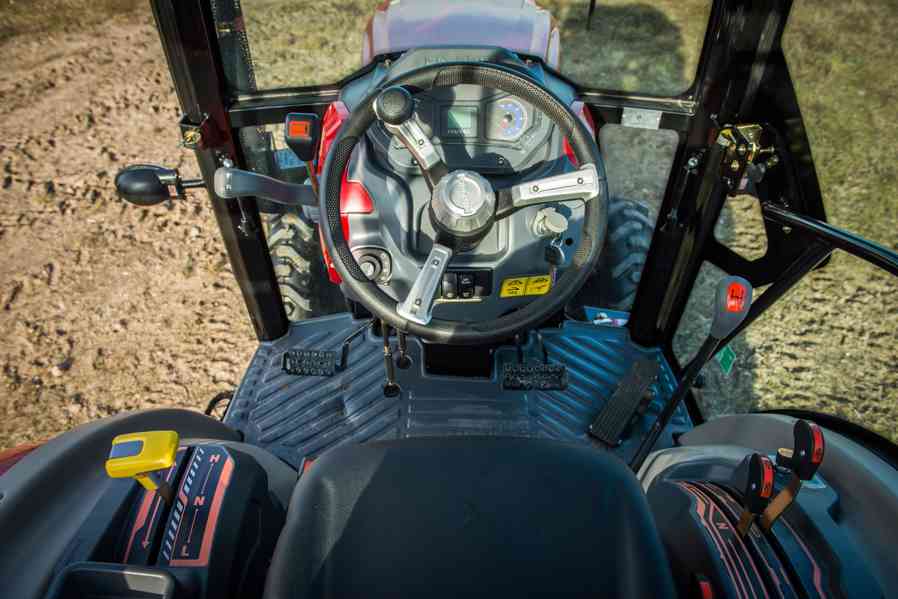 Traktor HANWO HWE 354R, STAGE V, 4 válcový motor víčko - foto 7