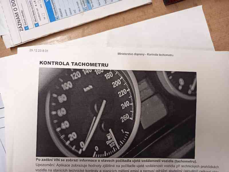 Citroen C4 1,4i16V Comfort ČR - foto 20