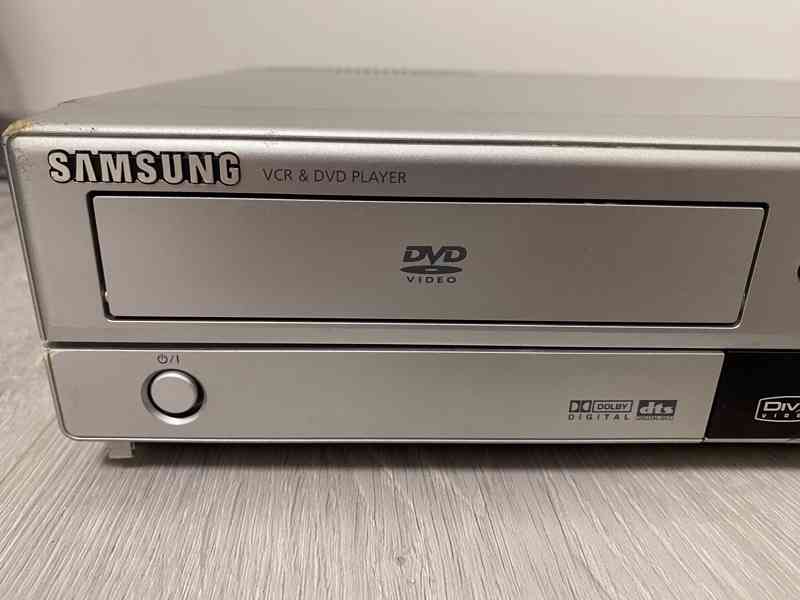 Značkový combo DVD a VHS přehrávač Samsung DVD-V5600 - foto 2