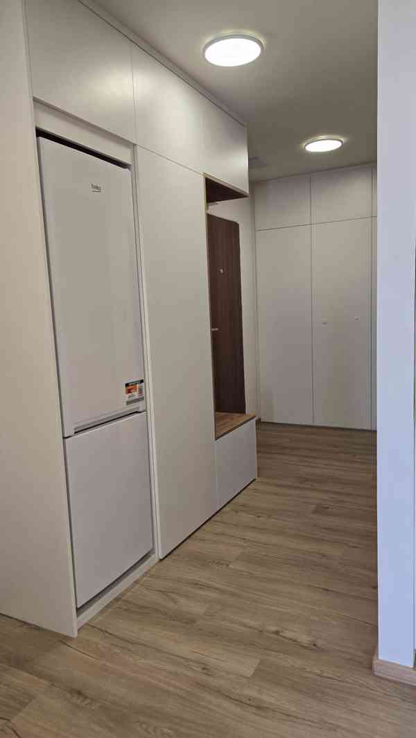 Byt 2kk po kompletní rekonstrukci - foto 19