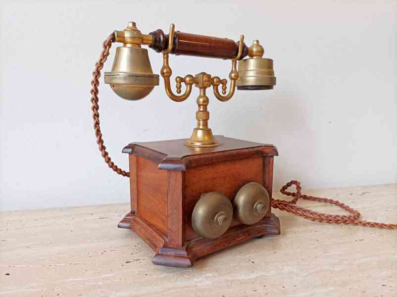 Vintage elegantní stolní telefon v krásném stavu  - foto 10
