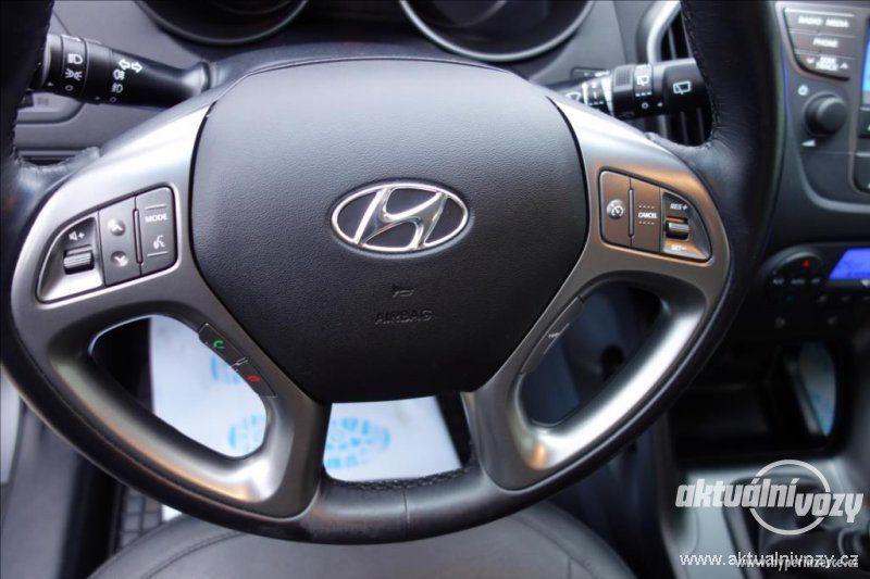 Hyundai ix35 1.7, nafta, rok 2015 - foto 22