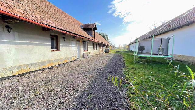 Prodej RD 3kk+2k,pozemek 1.746 m² - foto 3