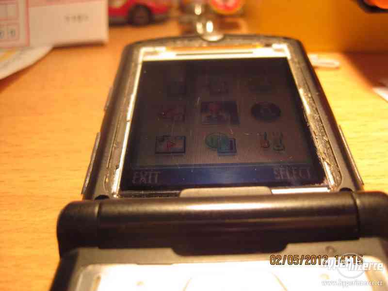 MOTOROLA Razr V3+SIM karta s bonusem ZDARMA!!! - foto 3